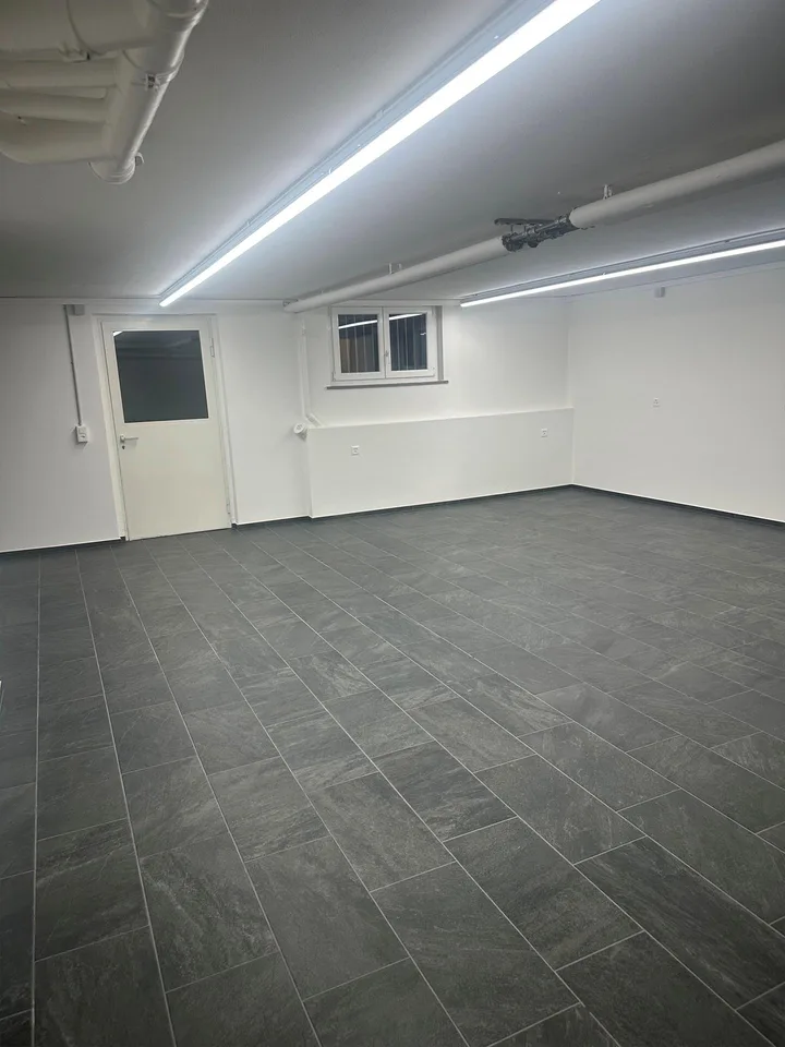 Top Gewerberaum, neu renoviert