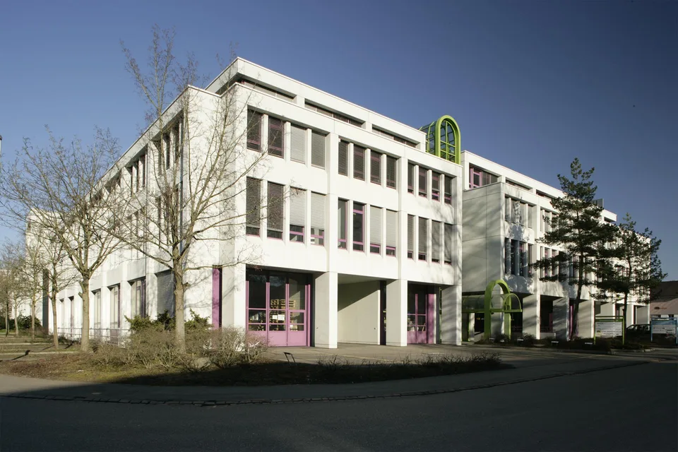 Bezugsbereite und ausgebaute Büroräume für CHF 90.00/m²/Jahr – foto 13 di 13