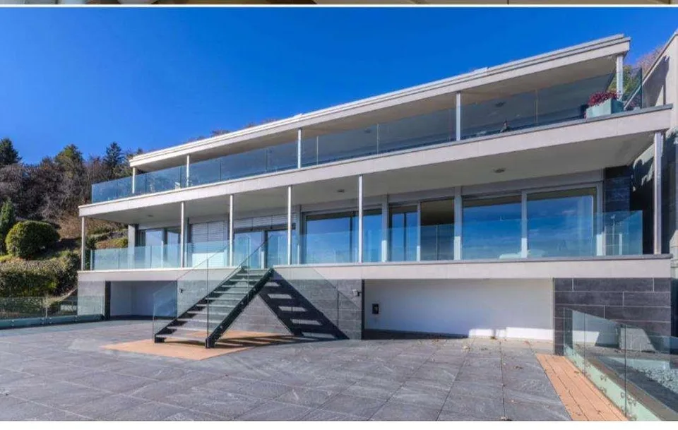 Vernate splendido appartamento con meravigliosa vista su lago e montag