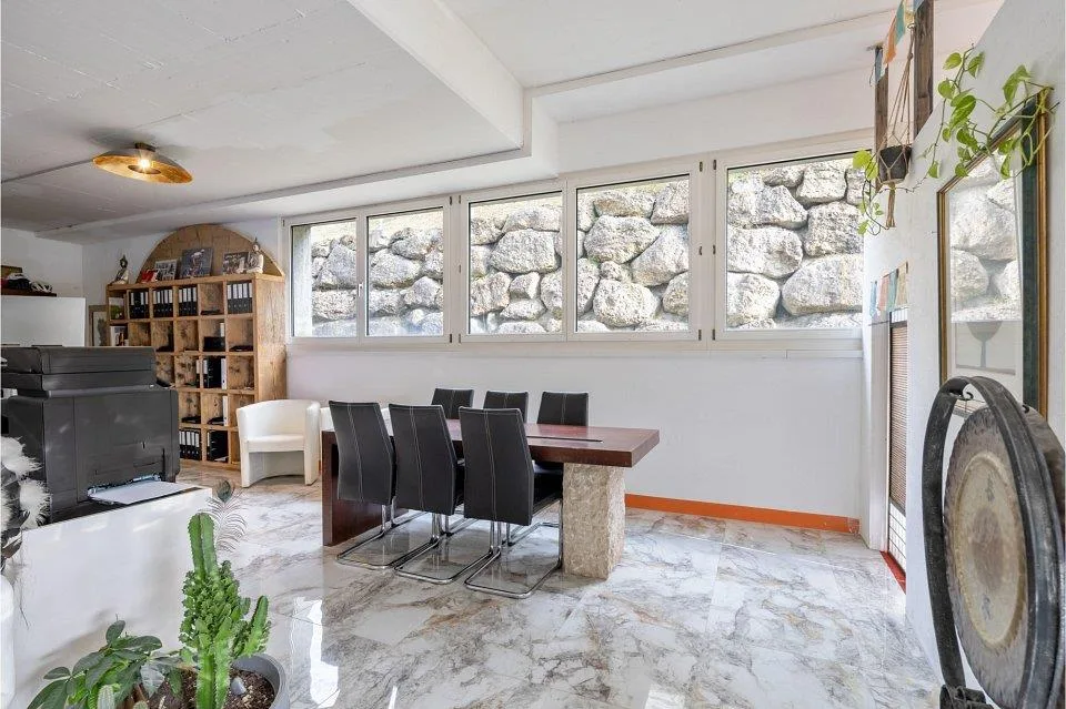 Büro mit Firmendomizil im Kanton Schwyz – Ihre professionelle Gesch...