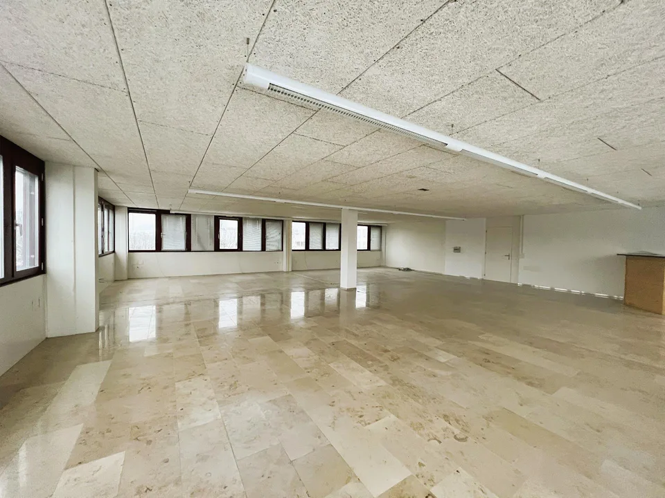 Gewerbefläche 144m²  -  Büro/Therapieraum