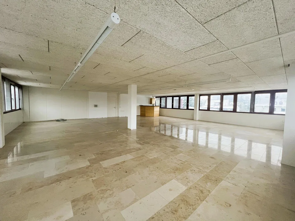 Gewerbefläche 144m²  -  Büro/Therapieraum