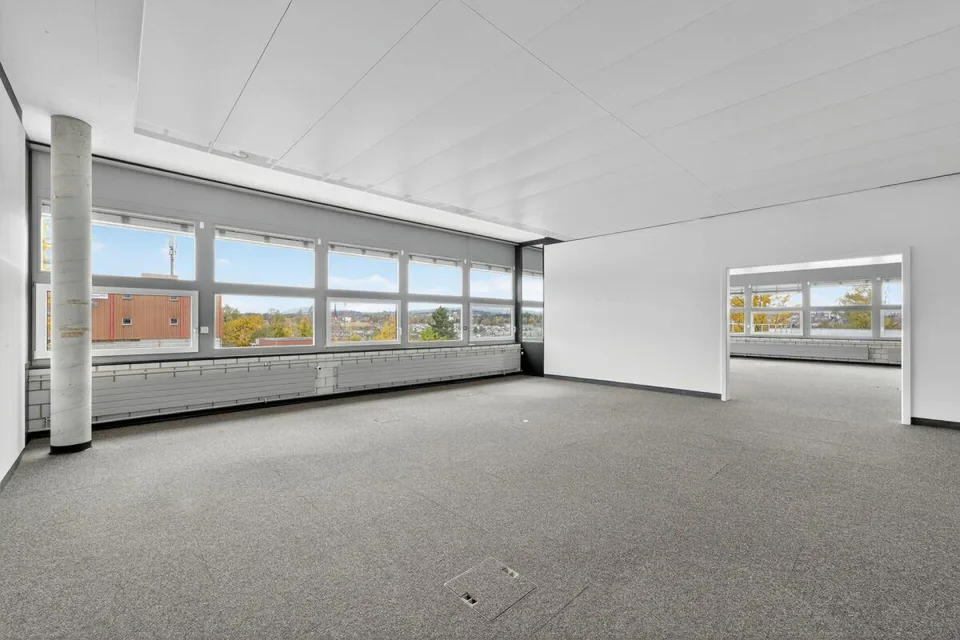 Ausgebaute Büroflächen an gut erschlossener Lage
