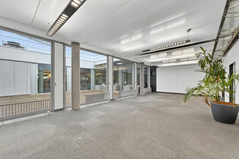Ausgebaute Büroflächen an gut erschlossener Lage – photo 8 sur 11