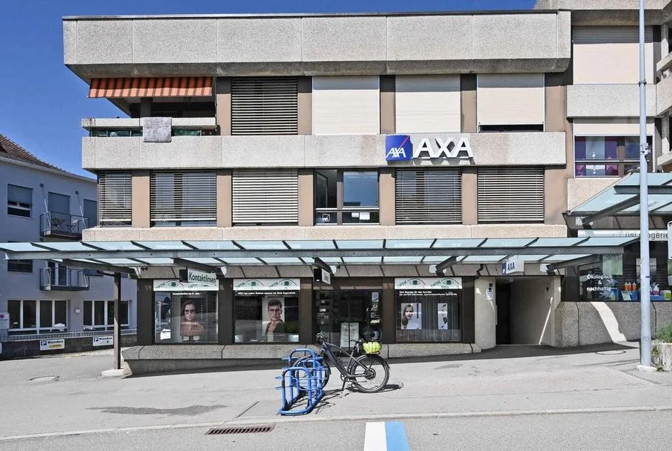 Zentraler Motorradplatz in Münsingen