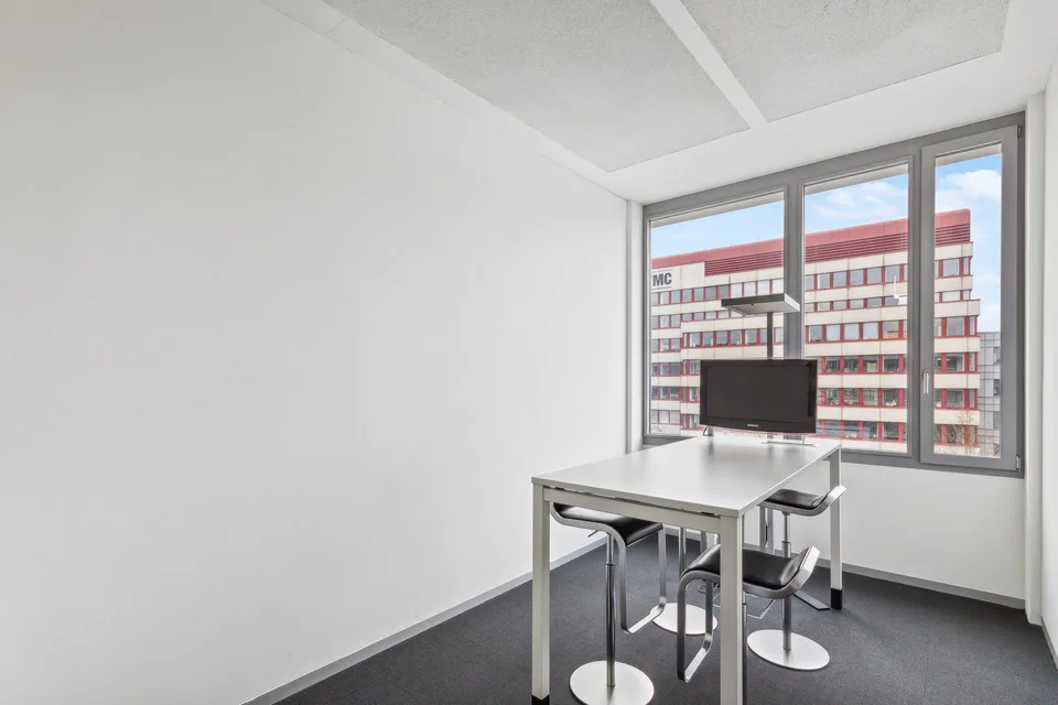 Ausgebautes Büro im trendigen Glattpark