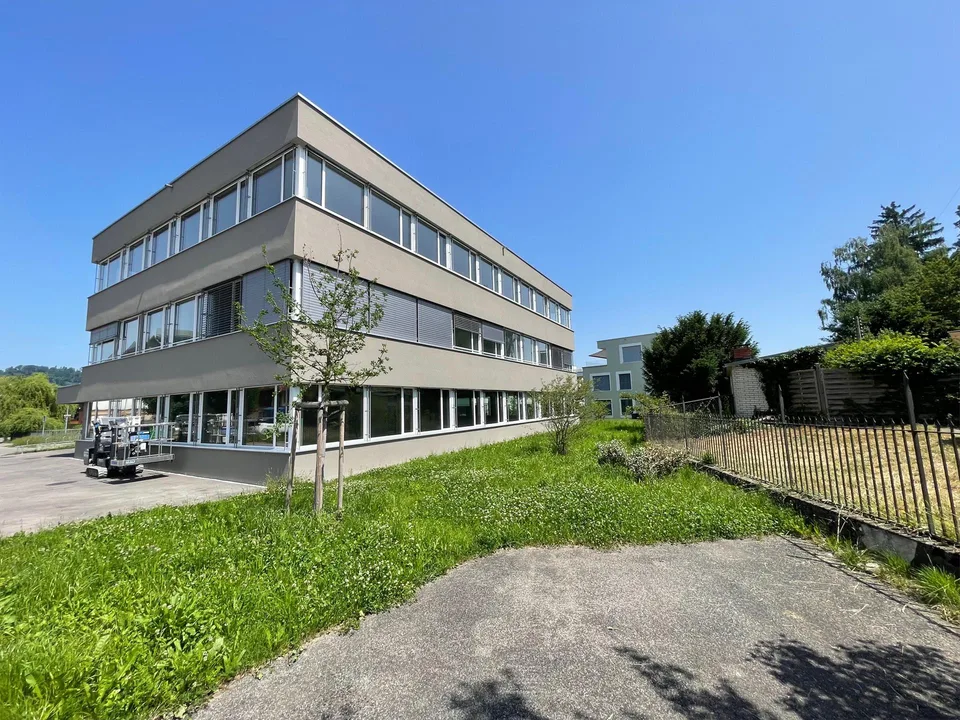 Gewerbehaus Rüti - moderne und vielseitige Gewerbeflächen