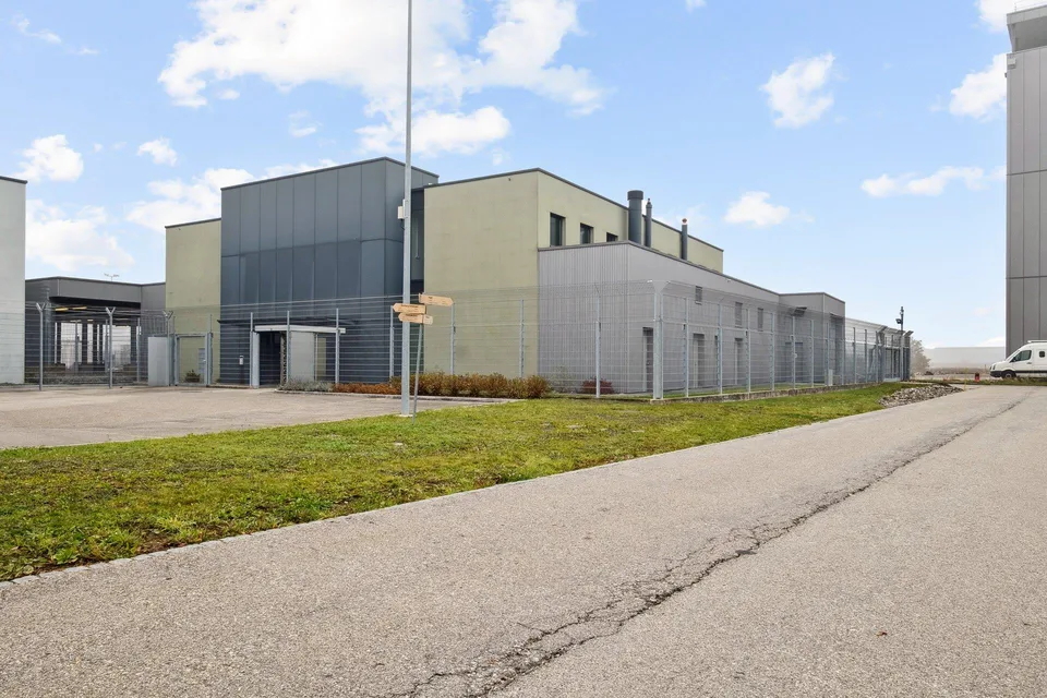 Gewerbeflächen mit vielseitiger Nutzungsmöglichkeit - An zentraler ...