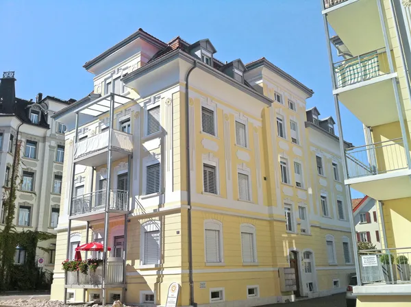 Arztpraxis 5 1/2 Zimmer