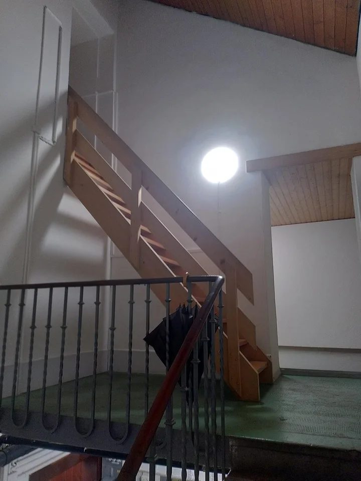 Atelier spacieux - en plein centre