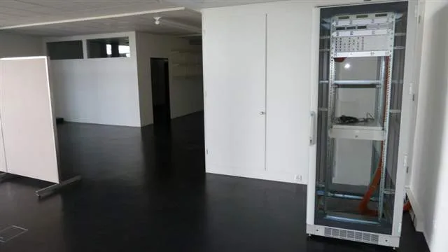 Ausgebaute Bürofläche - einziehen und loslegen