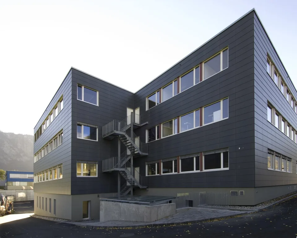 160 m2 Büro-/Verkaufsfläche EG