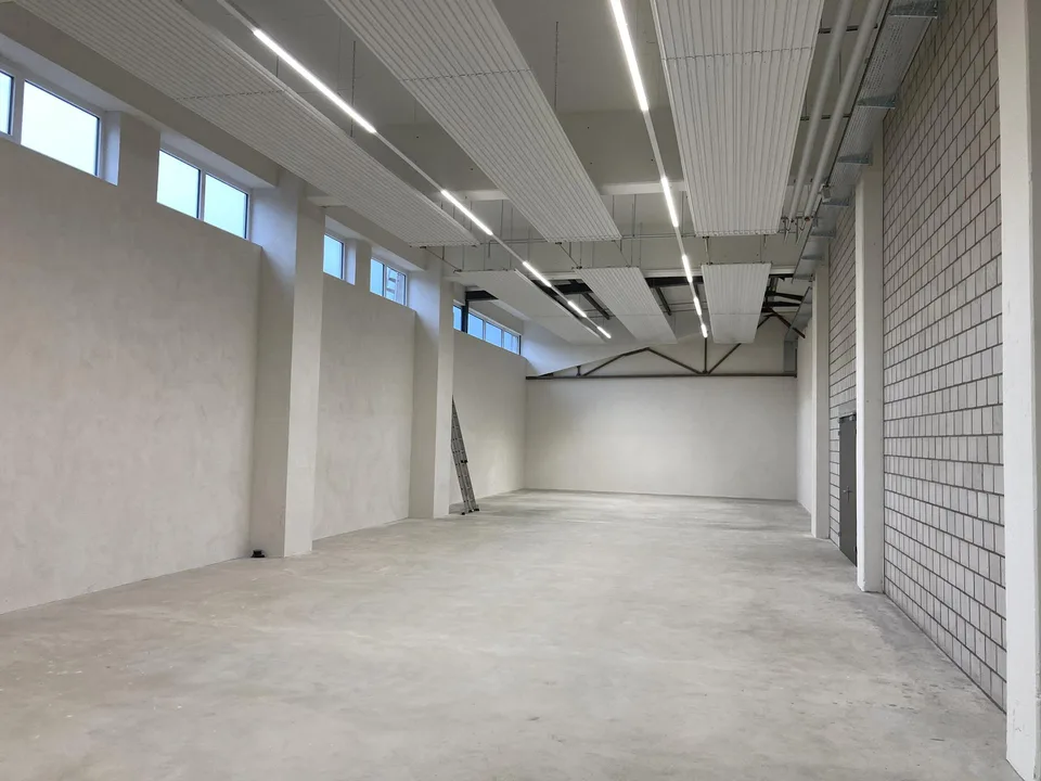 zentrale Gewerbefläche mit Warenlift