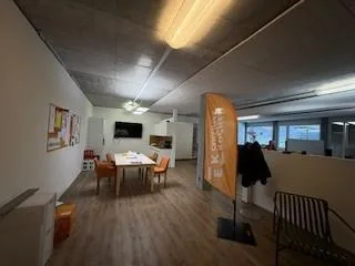 109 m2 Bürofläche 1.OG