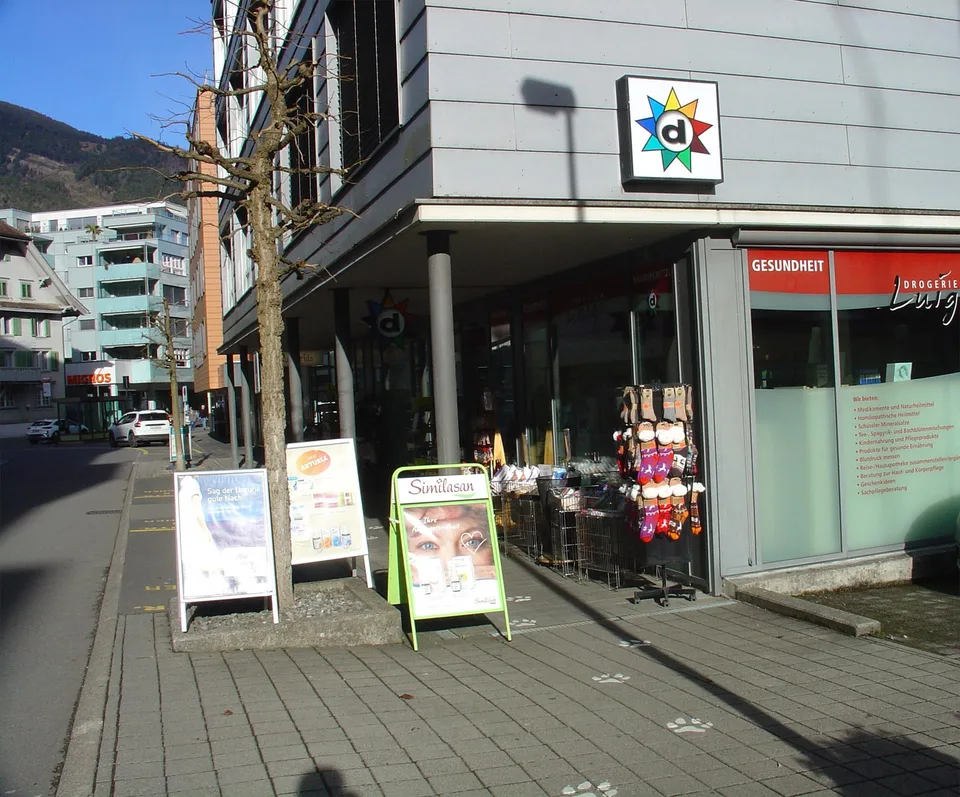 Repräsentatives Ladenlokal an bester Passantenlage in Goldau – Foto 12 von 13