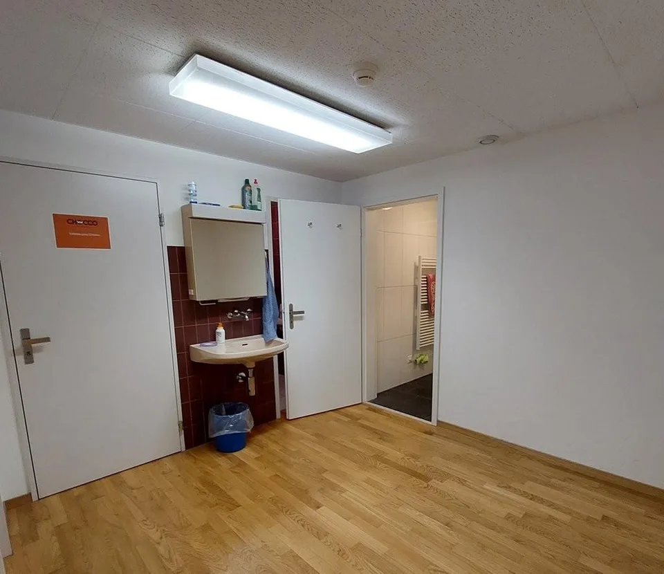 Grand bureau au 4ème étage de 182m2 – Foto 9 von 11