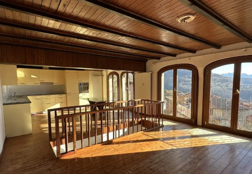 DUPLEX QUADRILOCALE CON MERAVIGLIOSA VISTA APERTA
