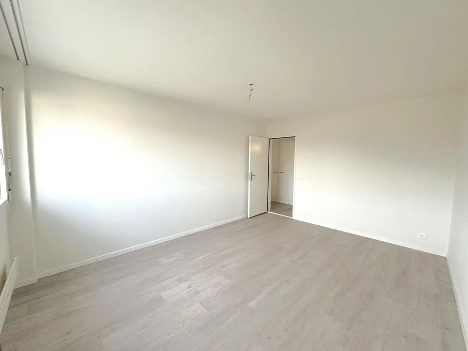 Grosszügige 4.5 Zimmerwohnung im 2.OG – Foto 8 von 13