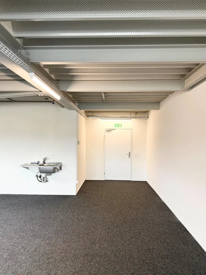 ZENTRAL / MODERN / FLEXIBEL – foto 6 di 6