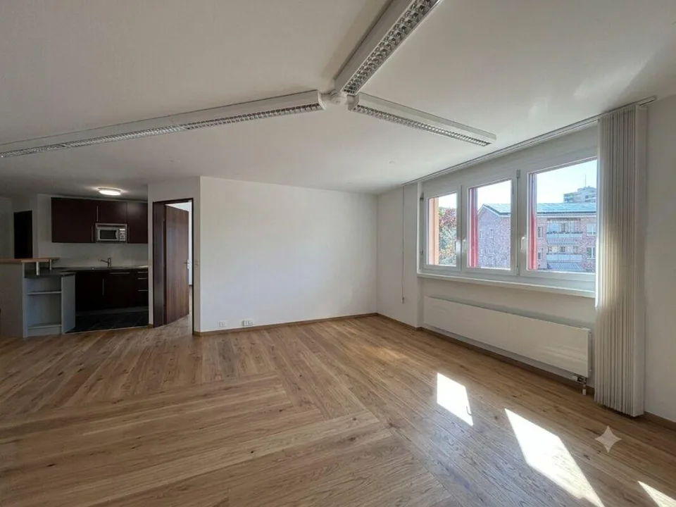 Grosszügige Bürofläche an Top-Lage in Herblingen, 319 m²