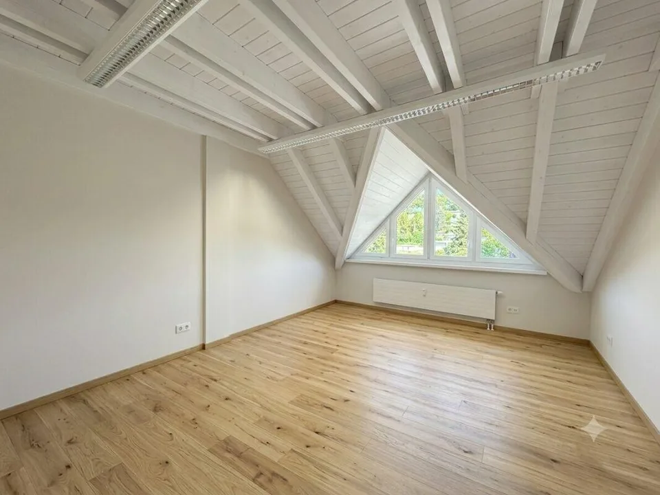 Grosszügige Bürofläche an Top-Lage in Herblingen, 319 m²