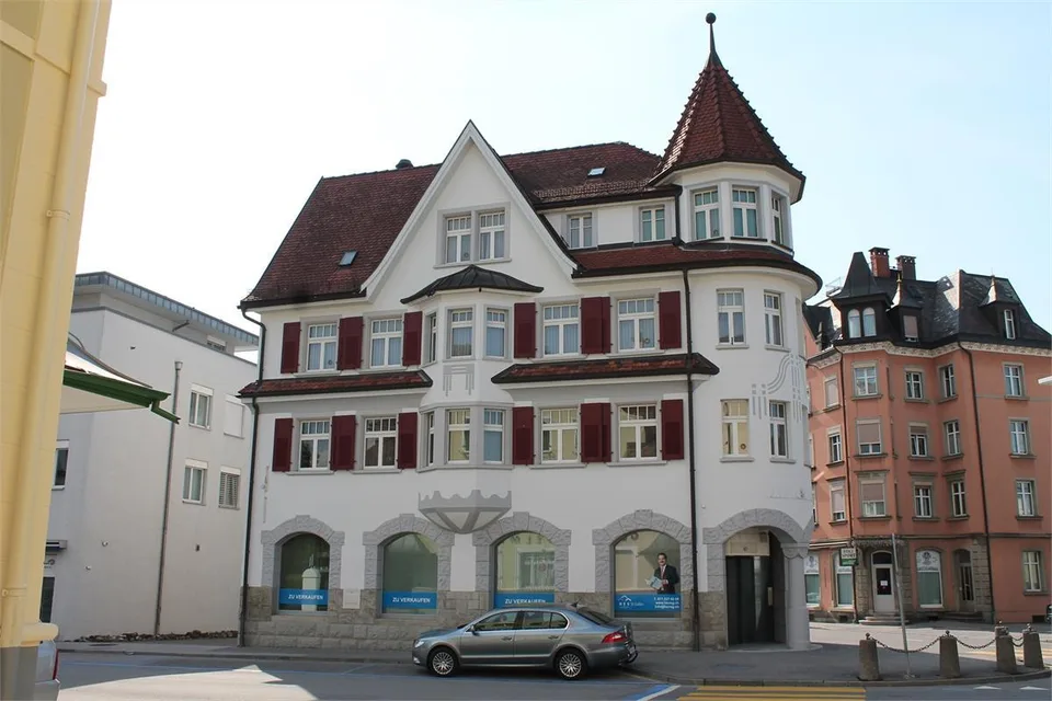 Attraktiver Gewerbe-/Büroraum im Erdgeschoss