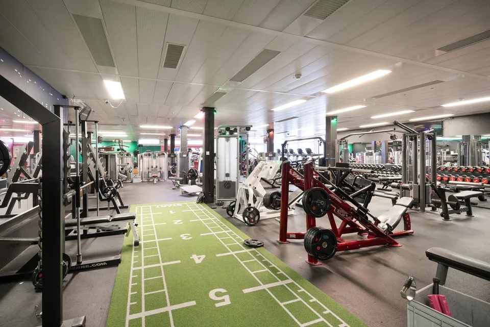 Gewerbefläche mit Tageslicht und vielen Möglichkeiten ca. 750 m²!