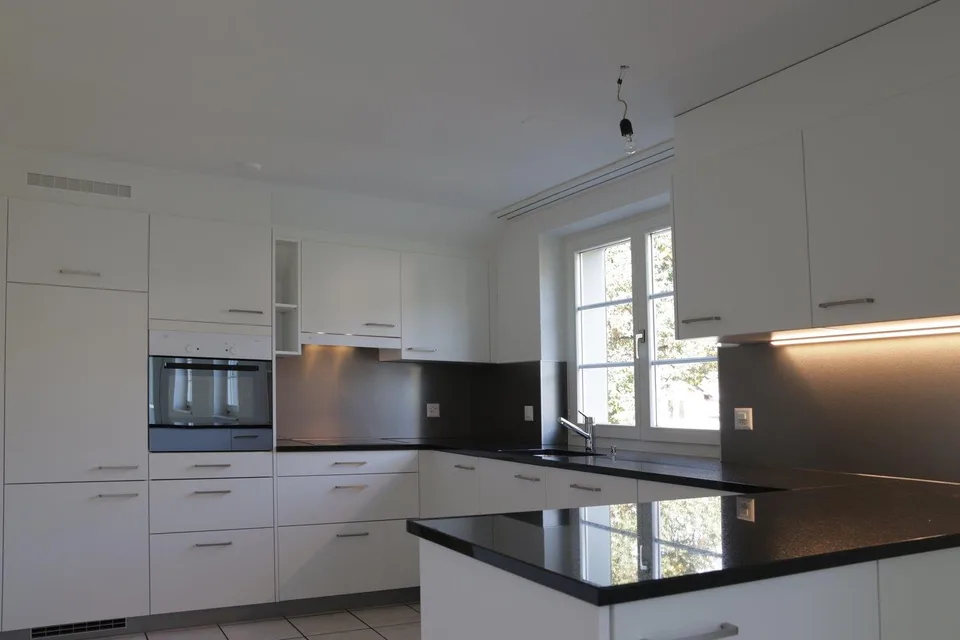 5.5-Zimmer-Maisonettewohnung mit Loggia im Herzen von Giebenach
