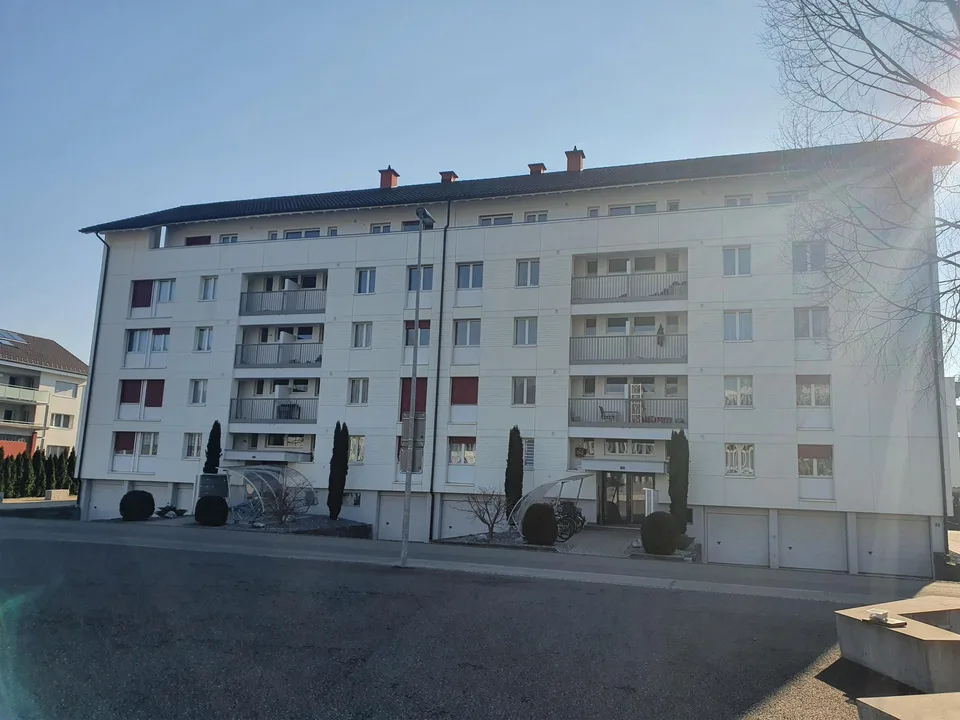 Überdachter Parkplatz in Heerbrugg