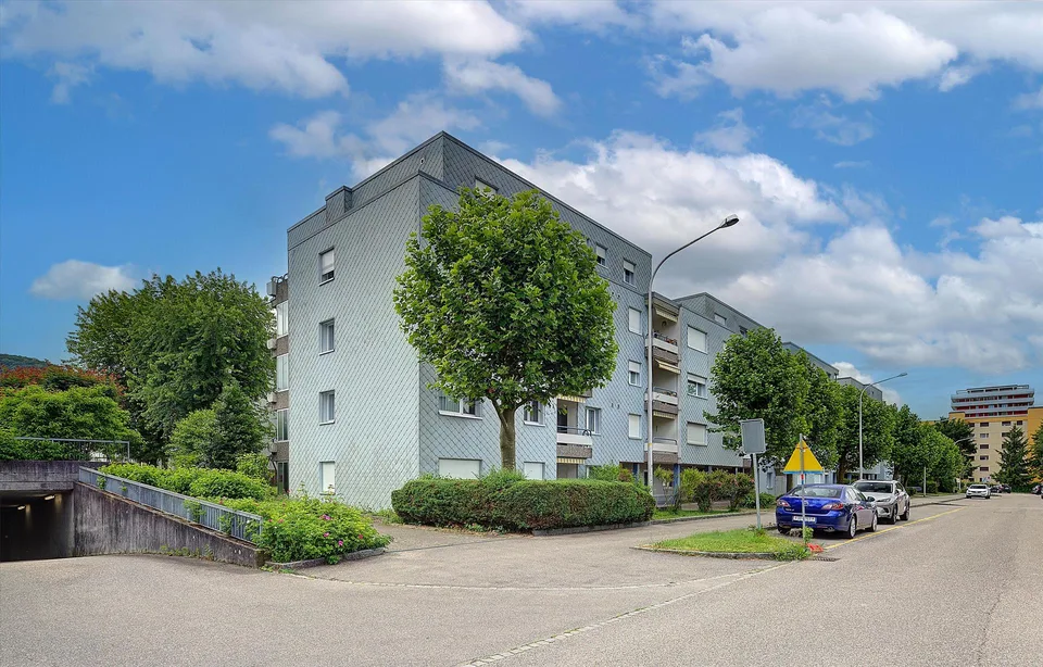 Sommeraktion - Für den 2. Parkplatz schenken wir Ihnen die Halbe Mi...