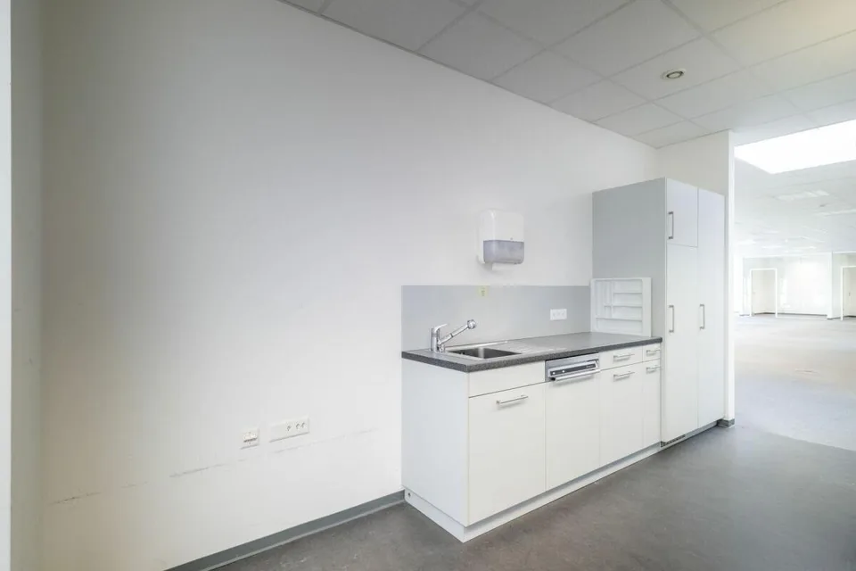 Attraktive Büroräumlichkeiten ab 250 m2 - hell, modern und zentral – Foto 9 von 15