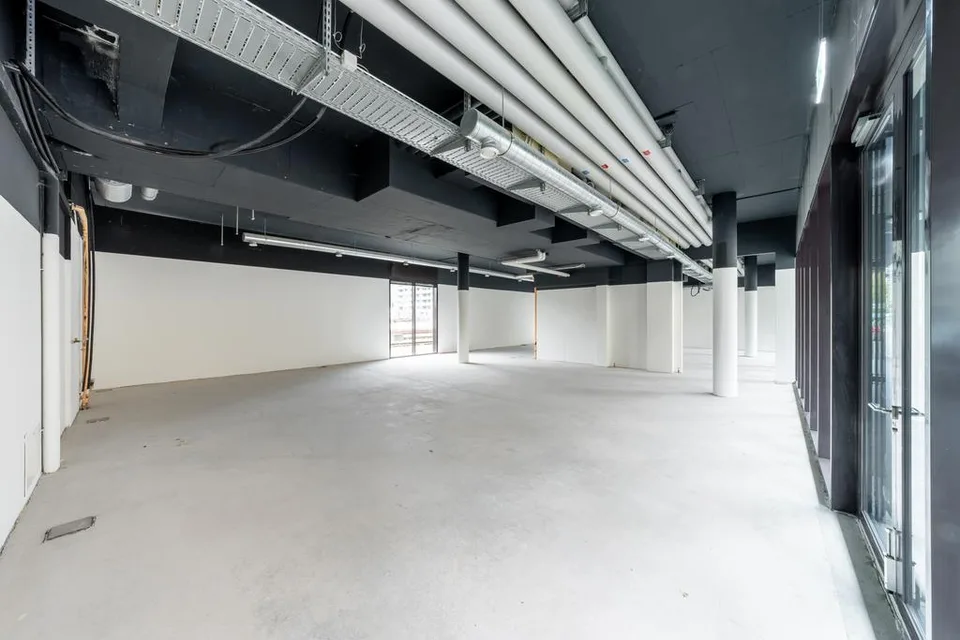 103m2 Gewerbe-/Bürofläche direkt am Bahnhof zu vermieten