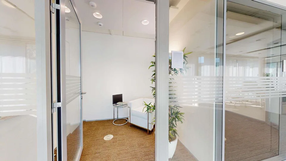 Exzellente Büroflächen direkt am Rheinufer – photo 10 sur 23