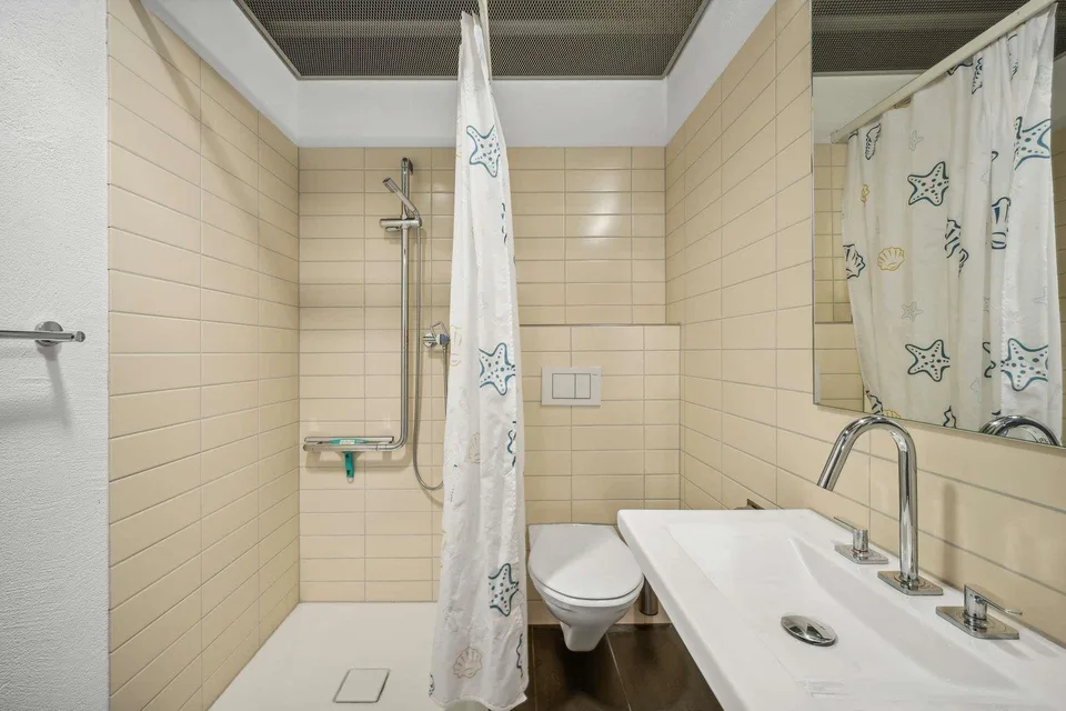Exzellente Büroflächen direkt am Rheinufer – photo 12 sur 23