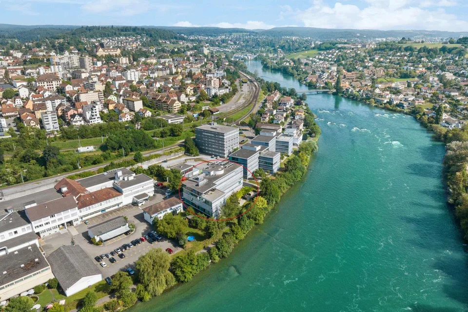 Exzellente Büroflächen direkt am Rheinufer