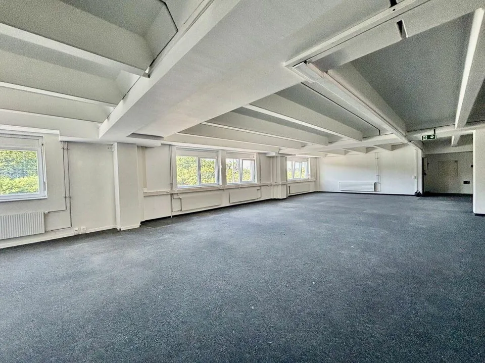 Bussigny Vaud bureaux/atelier de 650 m2 divisibles avec accès quai ... – Foto 6 von 12