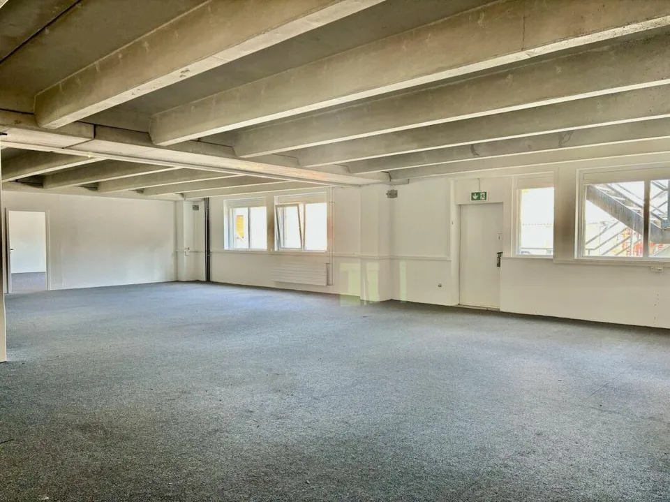 Bussigny Vaud bureaux/atelier de 650 m2 divisibles avec accès quai ... – Foto 7 von 12