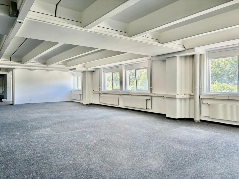 Bussigny Vaud bureaux/atelier de 650 m2 divisibles avec accès quai ...