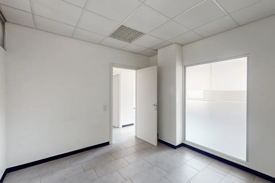 IL TUO LOCALE COMMERCIALE A RIVERA – foto 8 di 9
