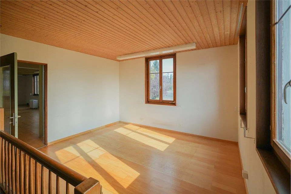 Gewerberäume 77 m2 - 135 m² an idealer Geschäftslage