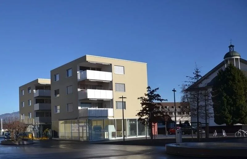 Motorabstellplatz in Galgenen zu vermieten