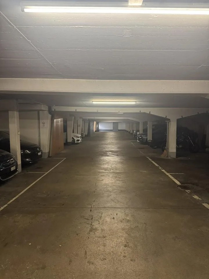 Sichern Sie sich Ihren Einstellhallenplatz in Bümpliz!