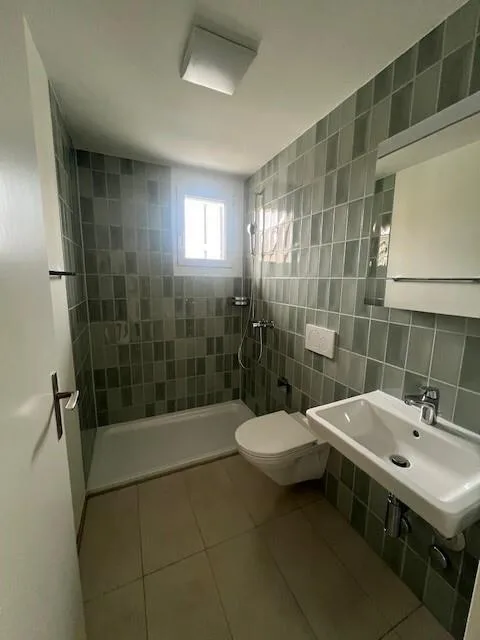 Neu saniert mit 21 m2 Balkon in den Innenhof