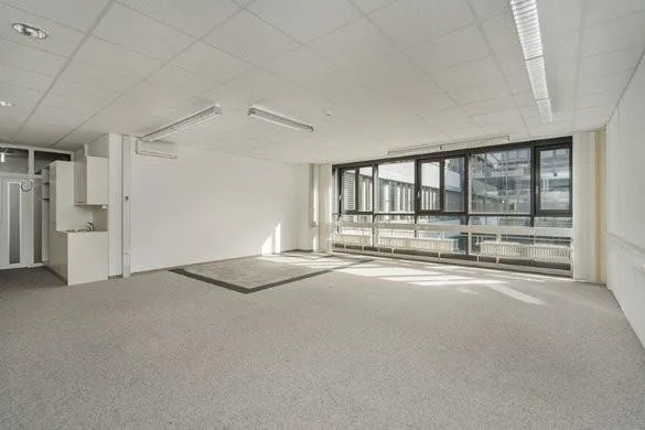 Freie Gewerbefläche von 64 m²