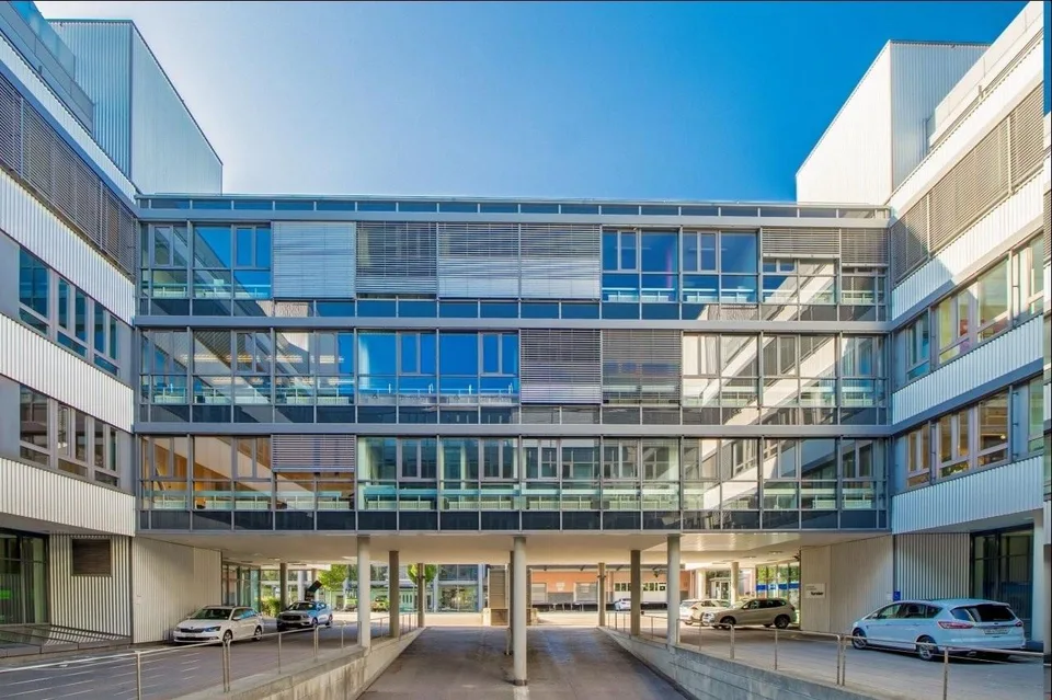 Freie Gewerbefläche von 64 m²