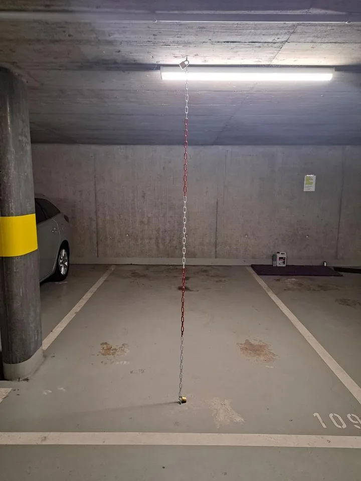 Place de parc dans 3 parking souterrain à la Route de Chailly 76-110