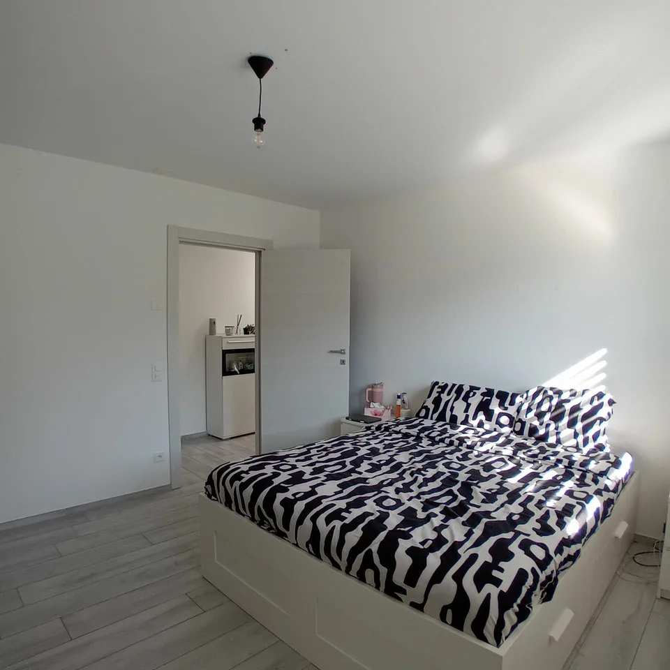 Bifamiliare con piscina privata a Sementina – photo 11 sur 23