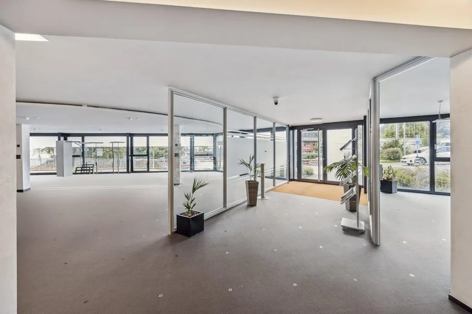Repräsentatives Büro mit Bahnhofsnähe und starker Präsenz