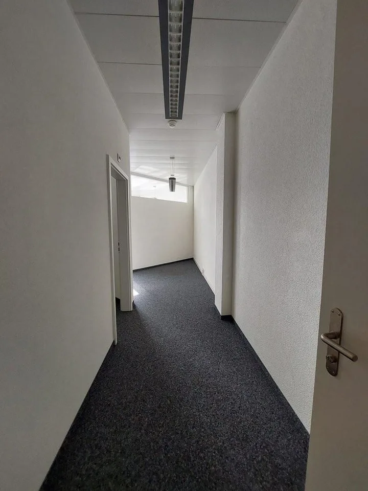 Helle und zentrale Bürofläche in Huttwil zu vermieten