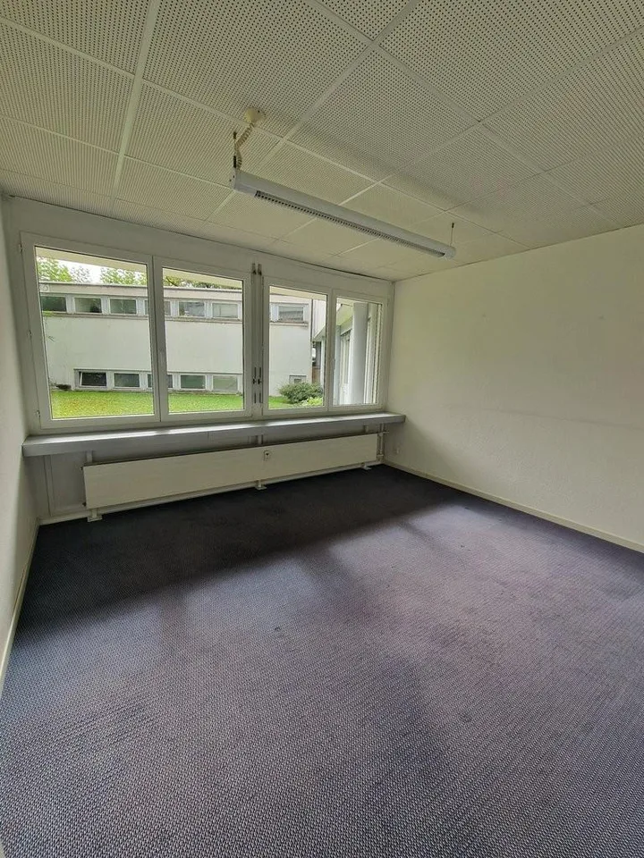 Zentrale Büroräumlichkeiten im Erdgeschoss in Solothurn – foto 6 di 10